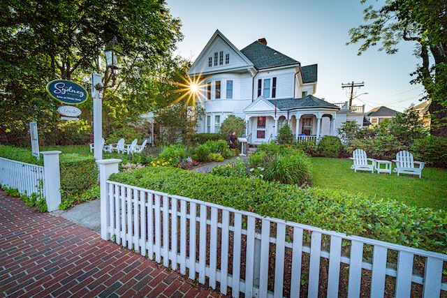 Transforming Your Outdoor Space: A Guide to Collaborating with Landscape Contractors
