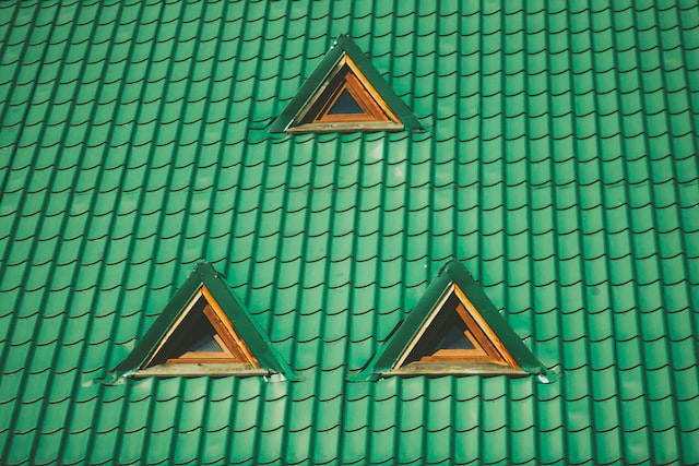 Colors That Go Well With A Green Roof in Manchester, CT