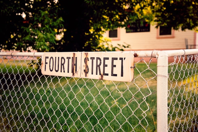 The Evolution of Fencing: How Fence Contractors Have Transformed Boundaries