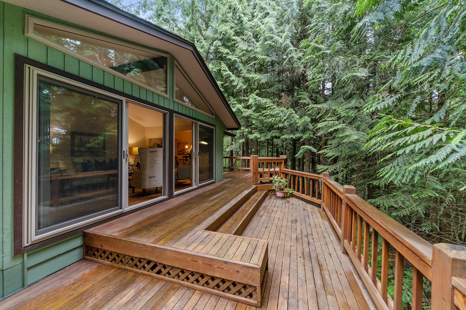 Deck Maintenance Tips: A Guide to Keeping Your Outdoor Oasis in Top Shape