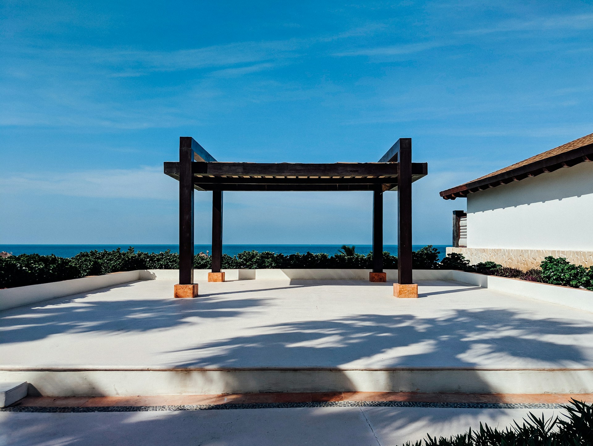Maintaining Your Motorized Pergola: Tips and Tricks