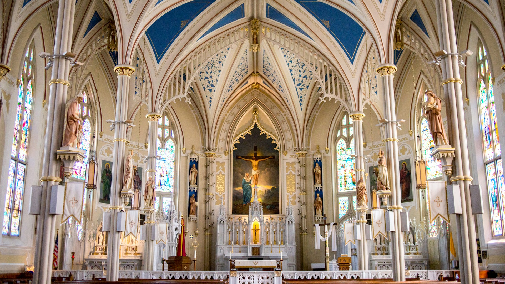 6 Benefits of Working with a Church Renovation Company for Modern Updates